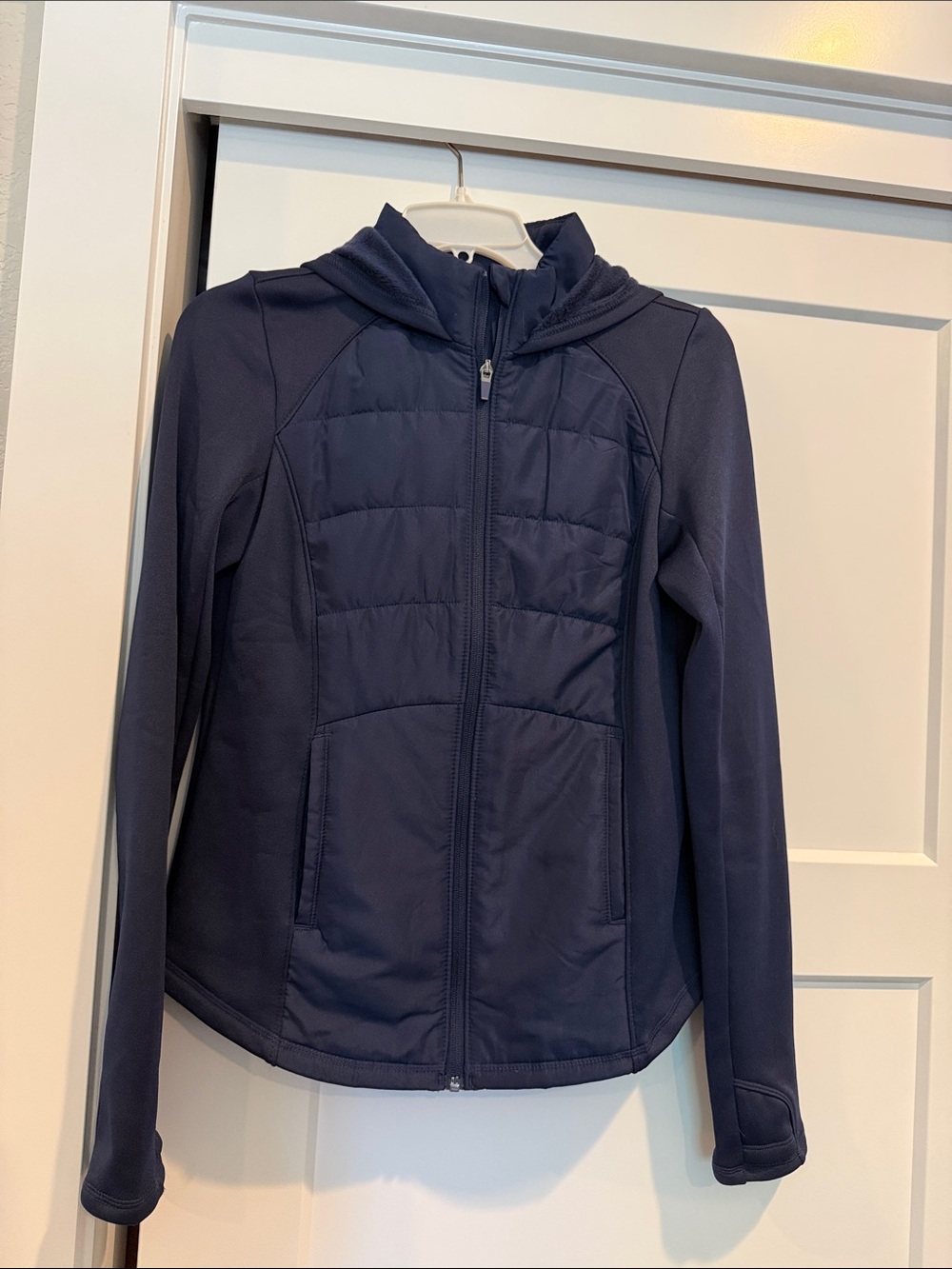 Tek Gear woman’s hooded athletic jacket SZ M Running/outdoor